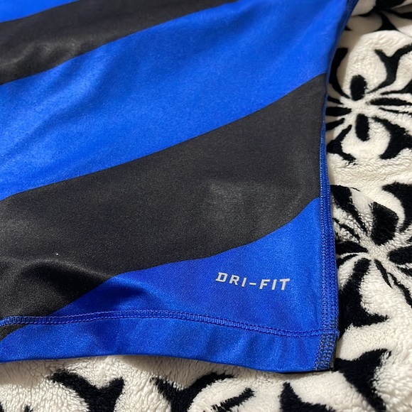 NIKE PRO Dri-Fit Tank - Picture 4 of 5